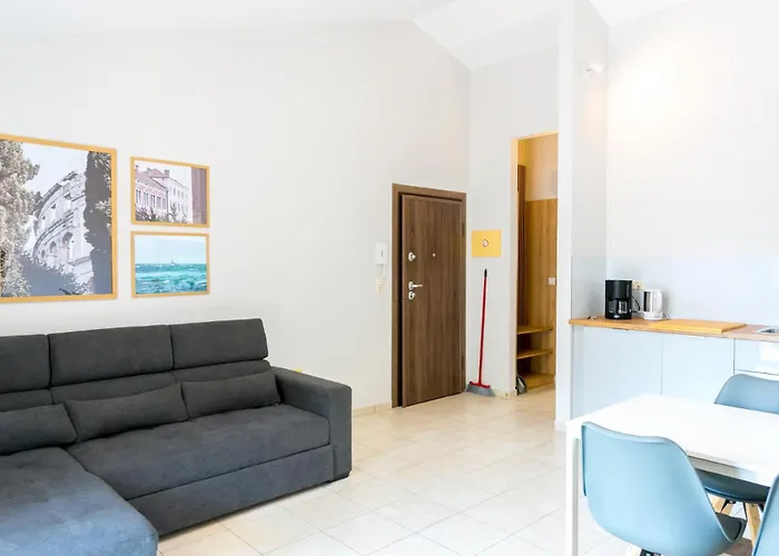 Pinia - A4 Second Floor - Mpolo מדולין