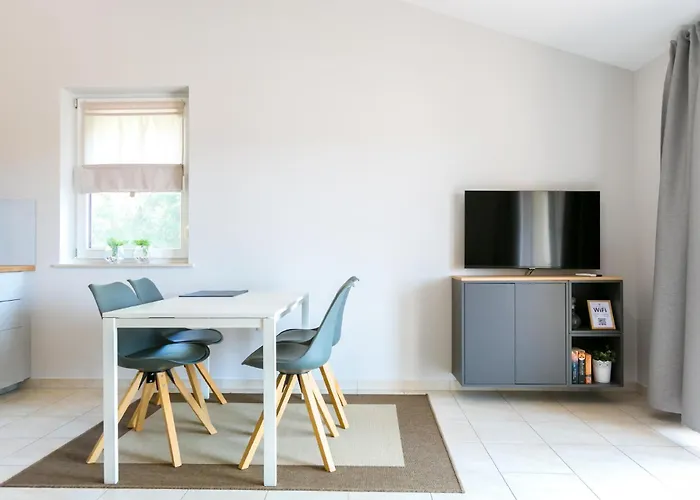 Pinia - A4 Second Floor - Mpolo *